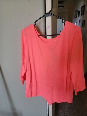 Xersion Relaxed Fit Athletic Top With 3/4 Sleeves And Open Back